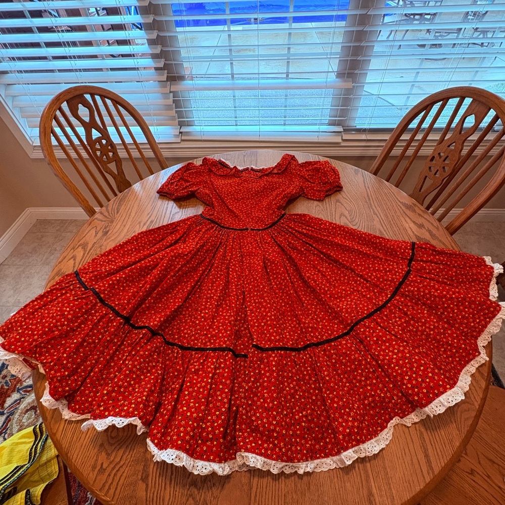 Vintage Custom Red Chintz Floral Square Dance Dress Ruffles & Ribbons Circle S - Picture 8 of 9